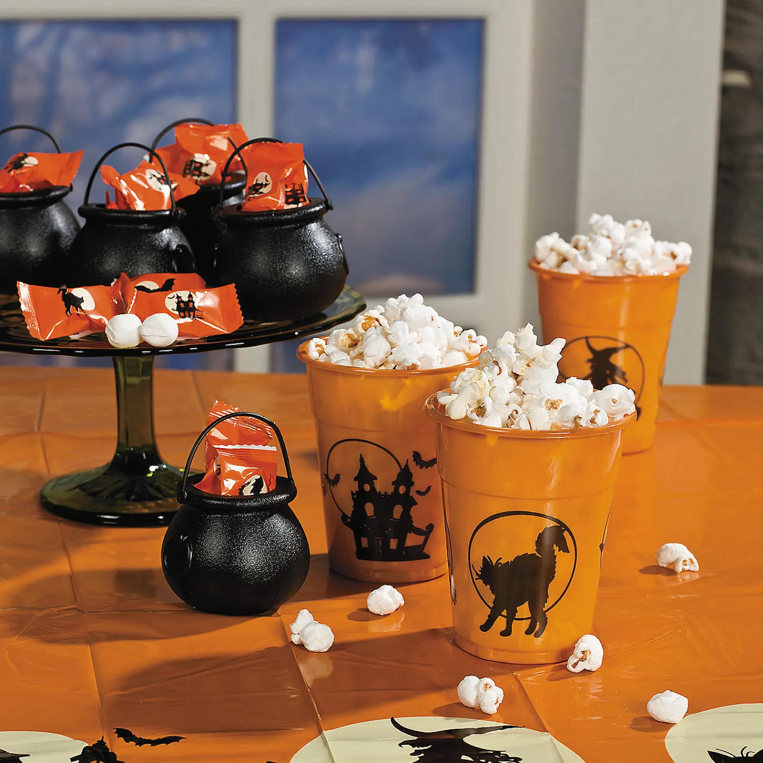 black_cauldron_bpafree_pl_1.webp Black Cauldron Bpa-Free Plastic Candy Buckets - 12 Pc.<Oriental Trading Cheap