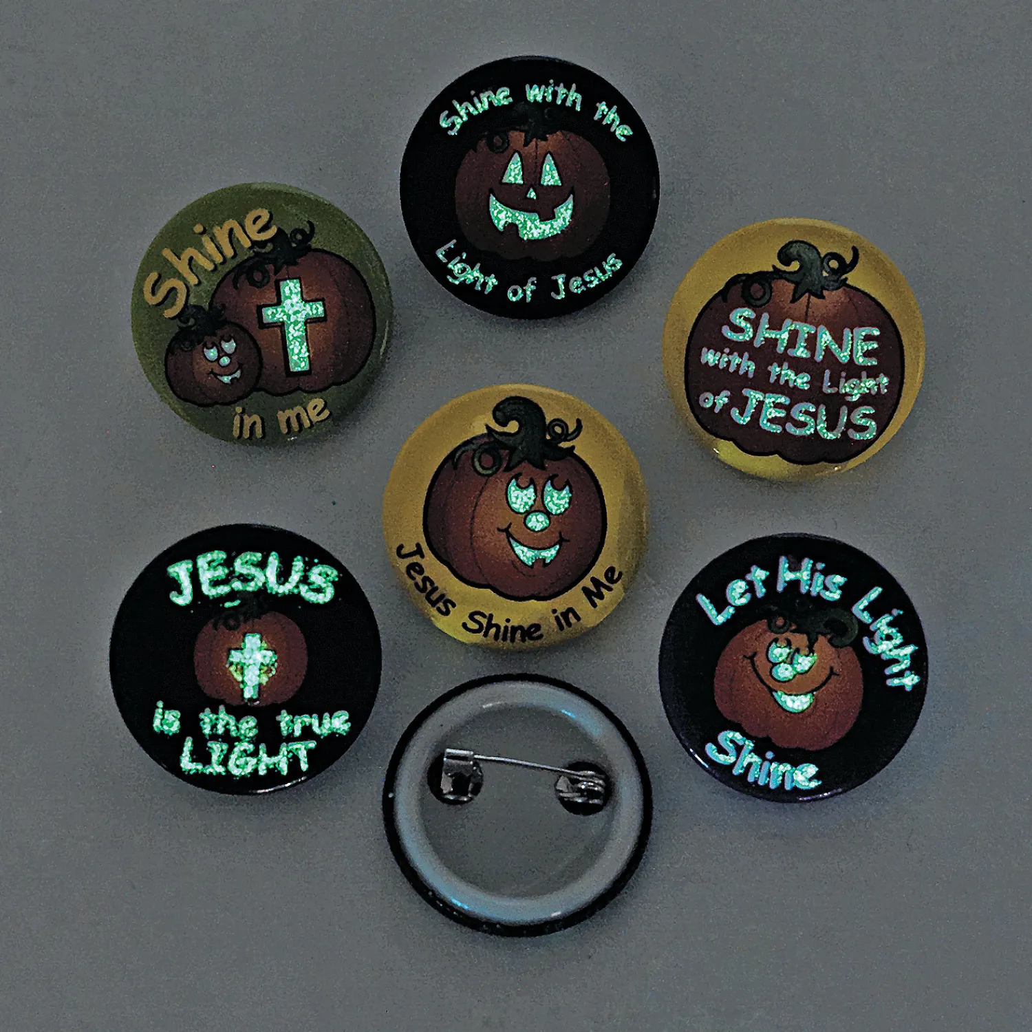 bulk__pc_christian_pumpki_1-21.webp Oriental Trading Glow Jewelry*Bulk 48 Pc. Christian Pumpkin Glow-In-The-Dark Mini Buttons