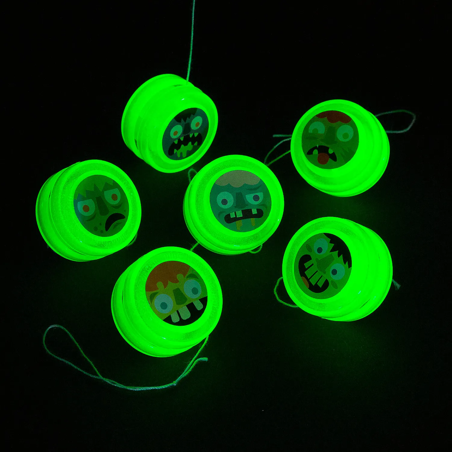 bulk__pc_glowinthedark_mi_0.webp Bulk 48 Pc. Glow-In-The-Dark Mini Zombie Yoyos<Oriental Trading Hot