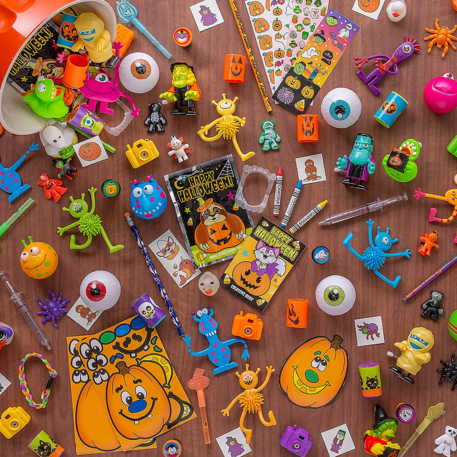 bulk__pc_halloween_novelt_1-2.webp Bulk 500 Pc. Halloween Novelty Toy Assortment<Oriental Trading Shop