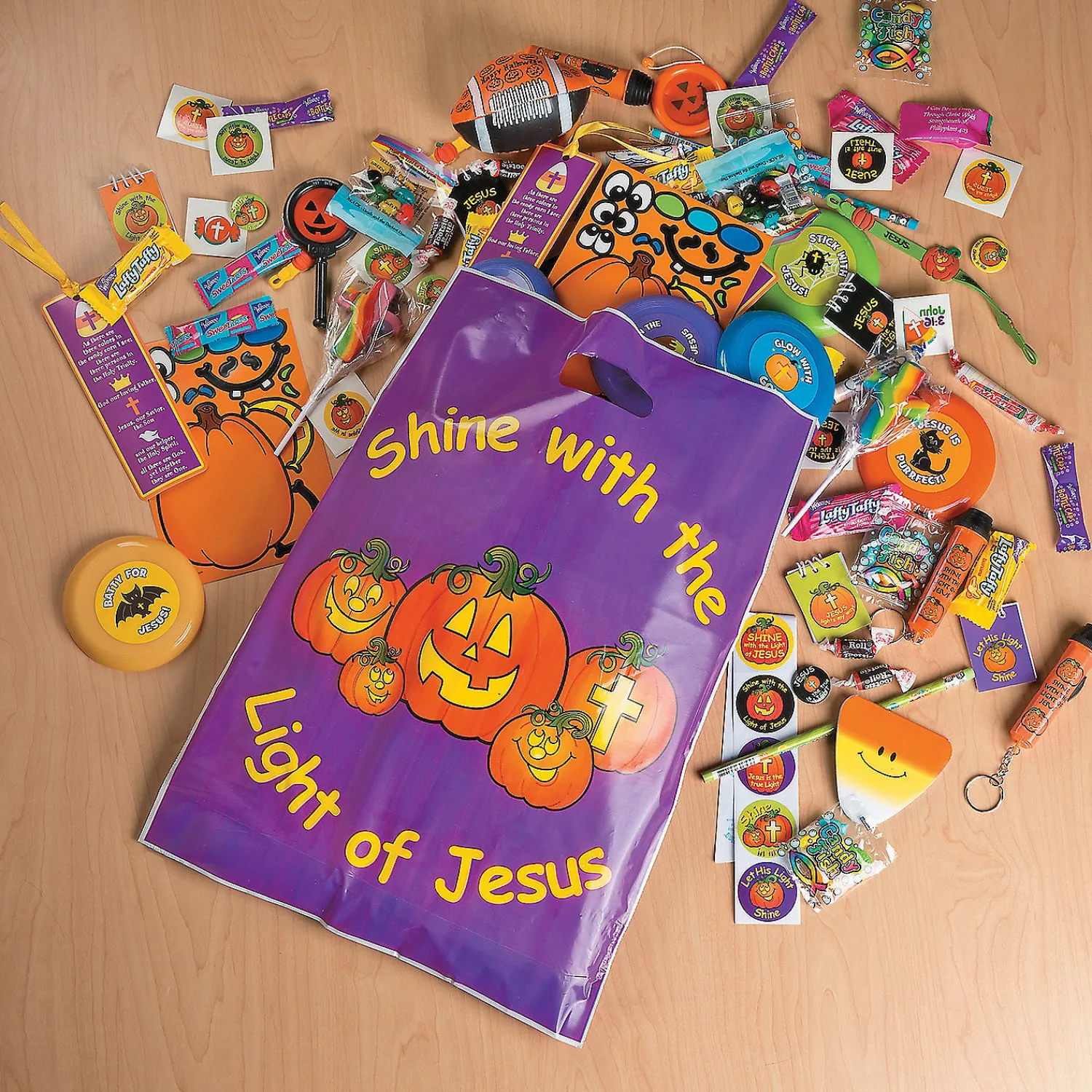 bulk__pc_trunkortreat_rel_2-1.webp Bulk 100 Pc. Trunk-Or-Treat Religious Halloween Assortment<Oriental Trading Best