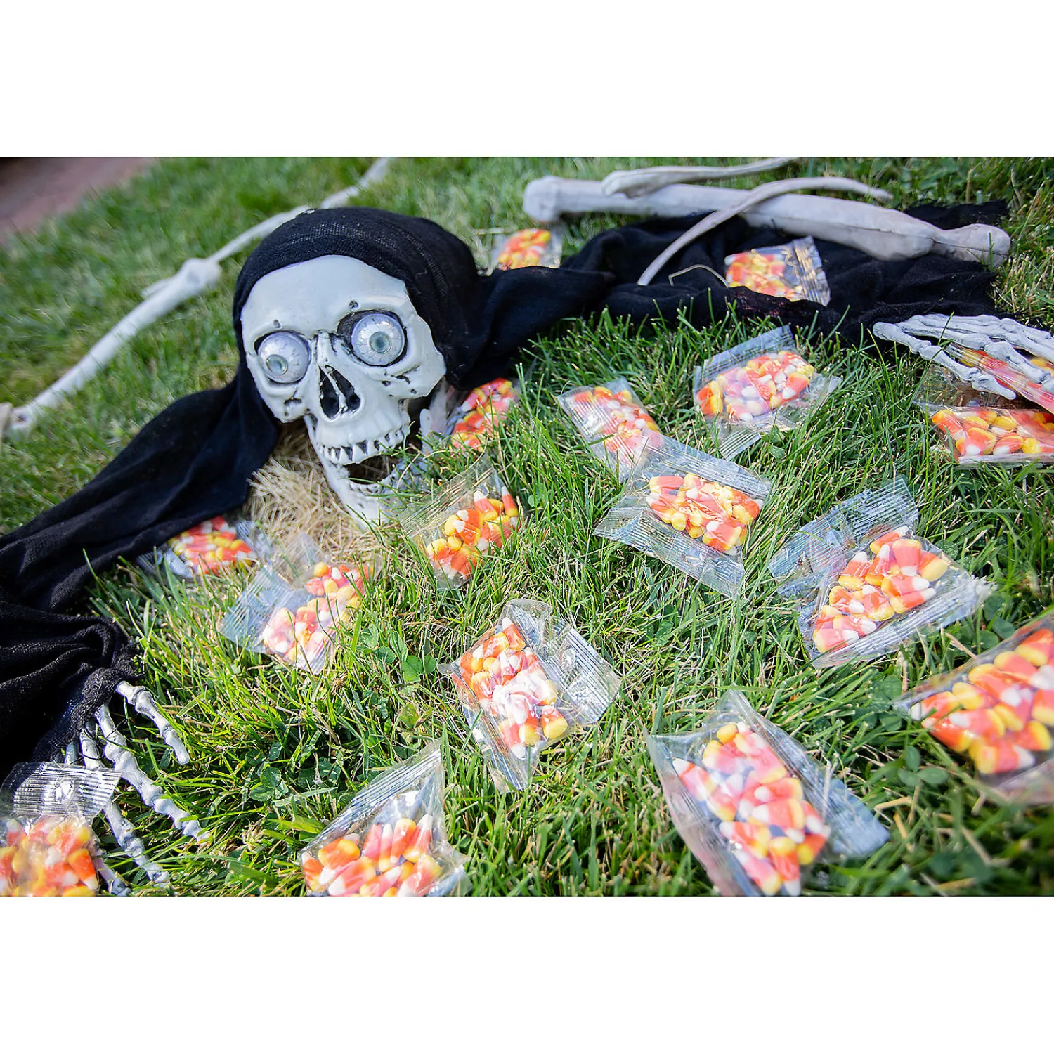 candy_corn_packs___pc_2-1.webp Candy Corn Packs - 32 Pc.<Oriental Trading Sale