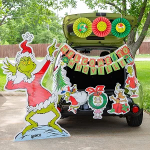 Dr. Seuss™ The Grinch Trunk-Or-Treat Decorating Kit - 21 Pc.<Oriental Trading Fashion