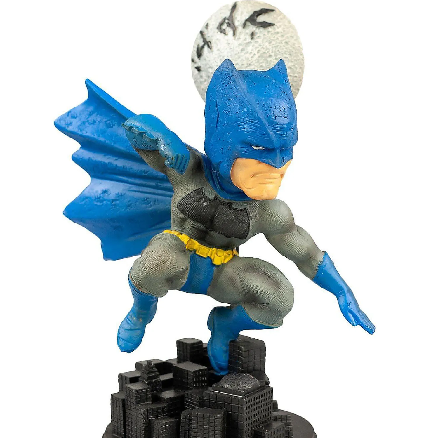 exclusive_batman_bobblehe_2.webp Oriental Trading Character Toys*Exclusive Batman Bobblehead Features Batman's Superhero Pose 8" Resin Design