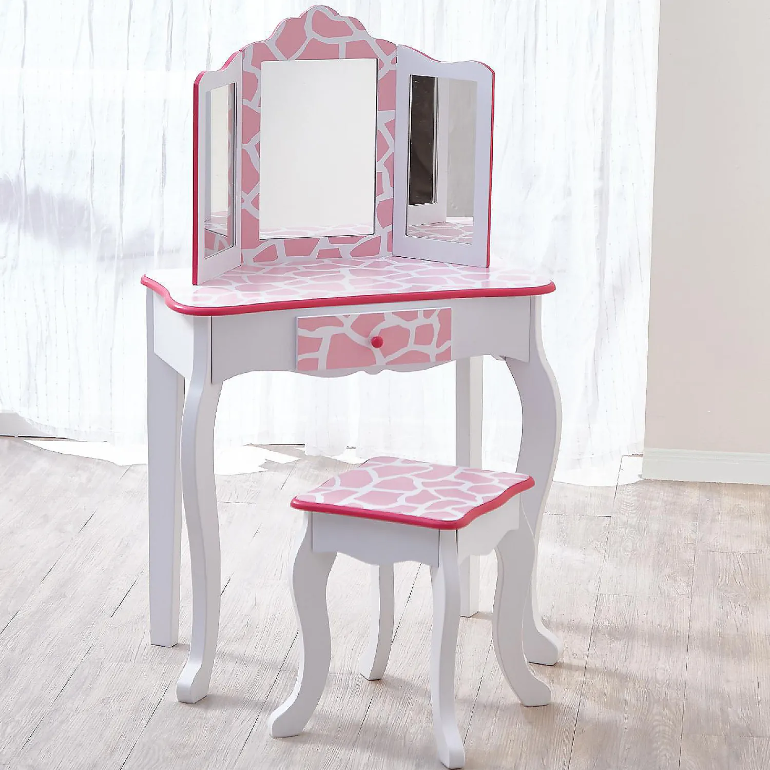fantasy_fields__fashion_g_2.webp Oriental Trading Pretend Play*Fantasy Fields - Fashion Giraffe Prints Gisele Play Vanity Set - Pink / White