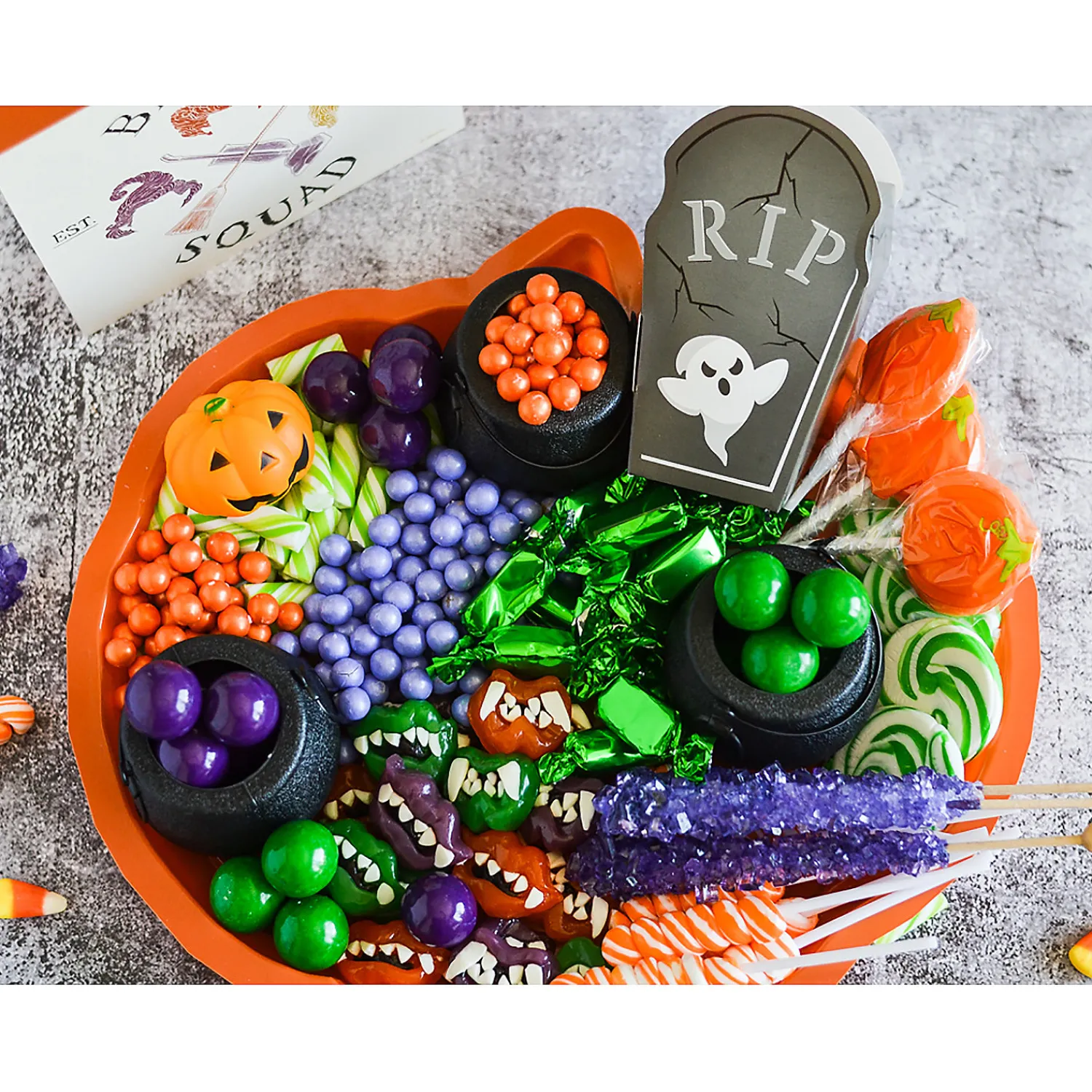 halloween_headstone_favor_2.webp Halloween Headstone Favor Boxes - 12 Pc.<Oriental Trading Store