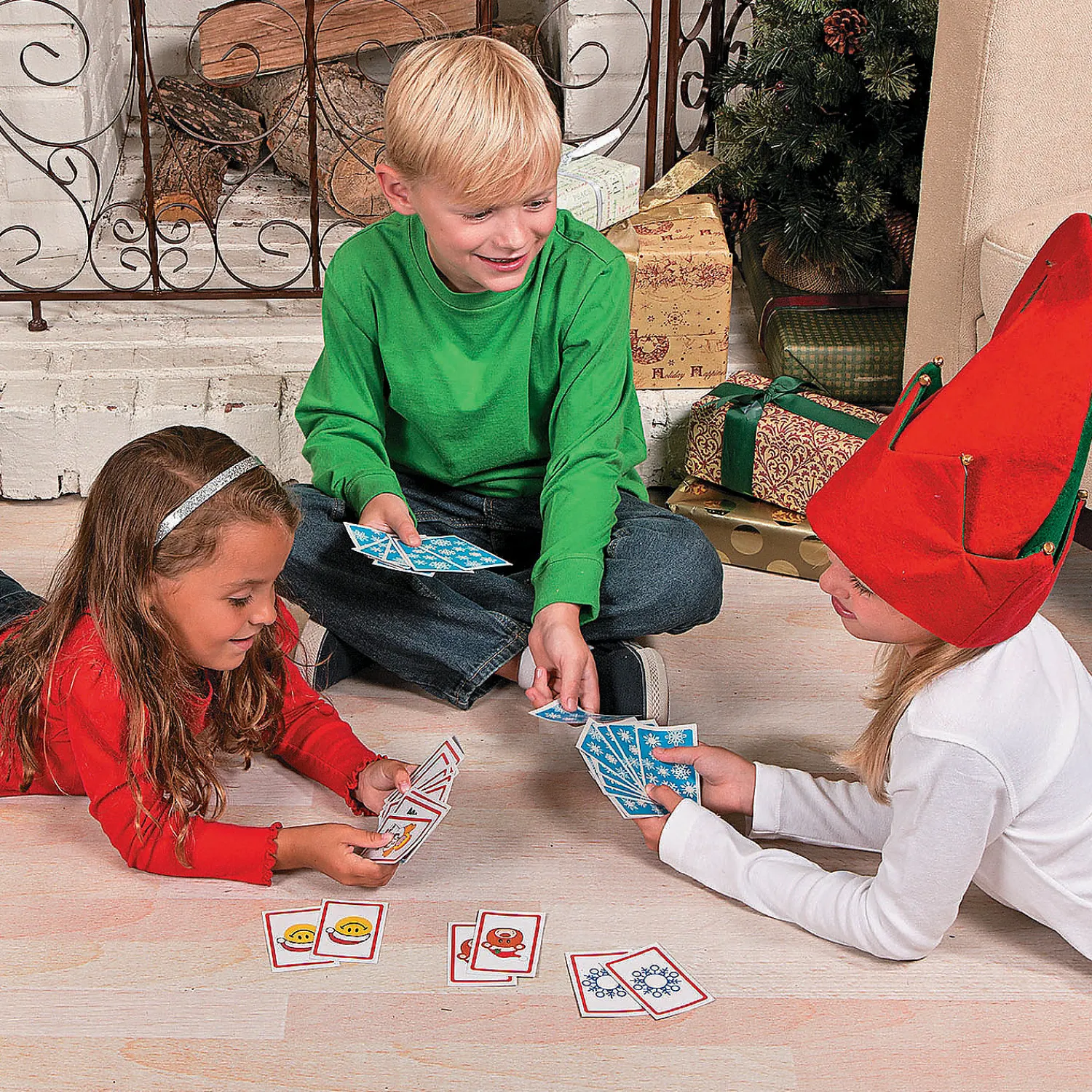 holiday_card_game_assortm_2.webp Oriental Trading Playing Cards*Holiday Card Game Assortment - 12 Pc.