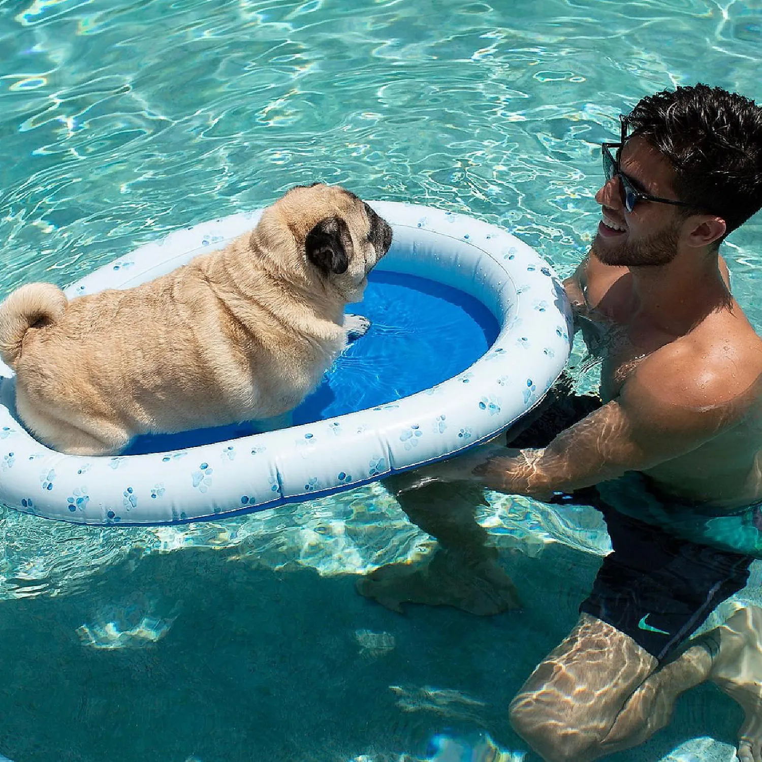 inflatable_pet_float_medi_2.webp Inflatable Pet Float Medium Size Up To 35 Lbs.<Oriental Trading Cheap