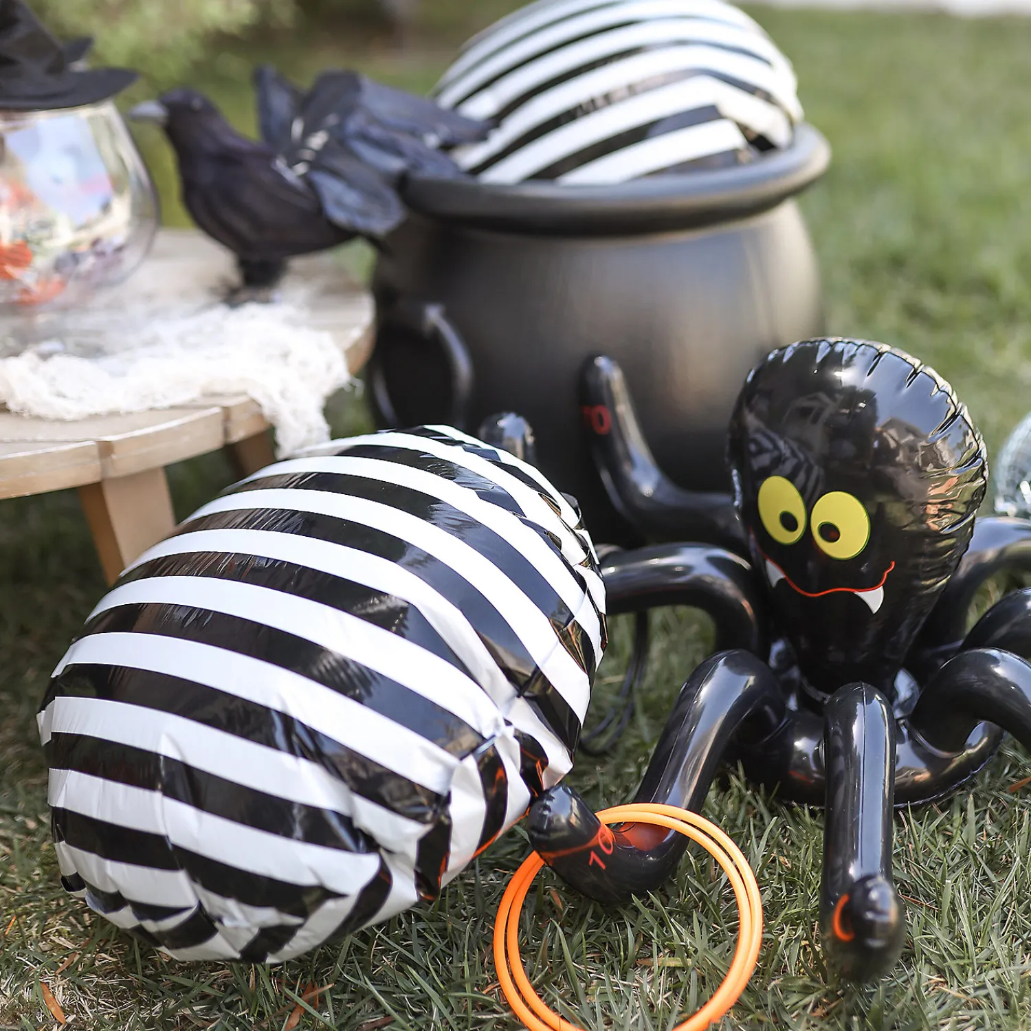 inflatable_spider_ring_to_2.webp Inflatable Spider Ring Toss Game<Oriental Trading Flash Sale