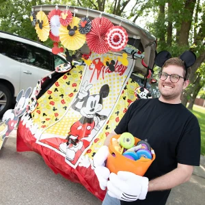 Mickey Mouse Trunk-Or-Treat Decorating Kit - 139 Pc.<Oriental Trading Discount