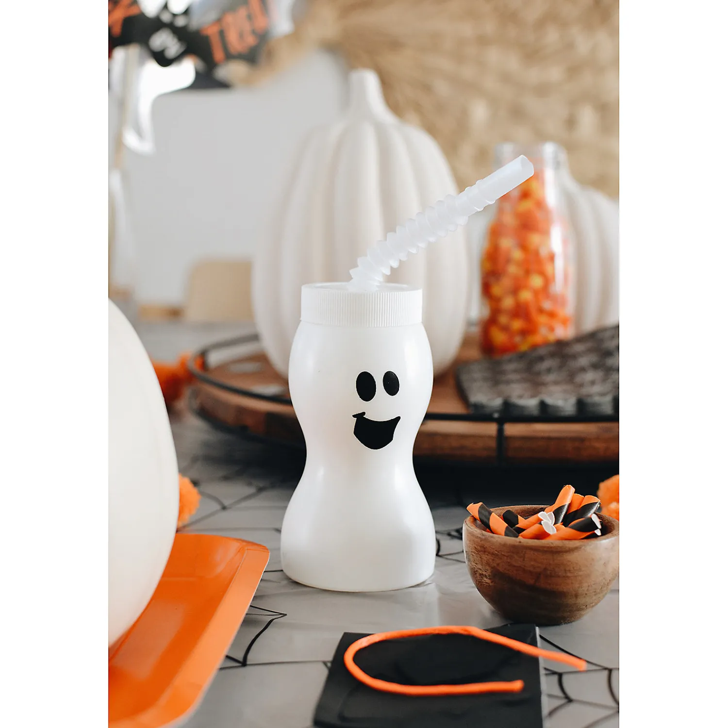 molded_ghost_bpafree_plas_1.webp Molded Ghost Bpa-Free Plastic Cups With Lids & Straws - 12 Ct.<Oriental Trading Discount