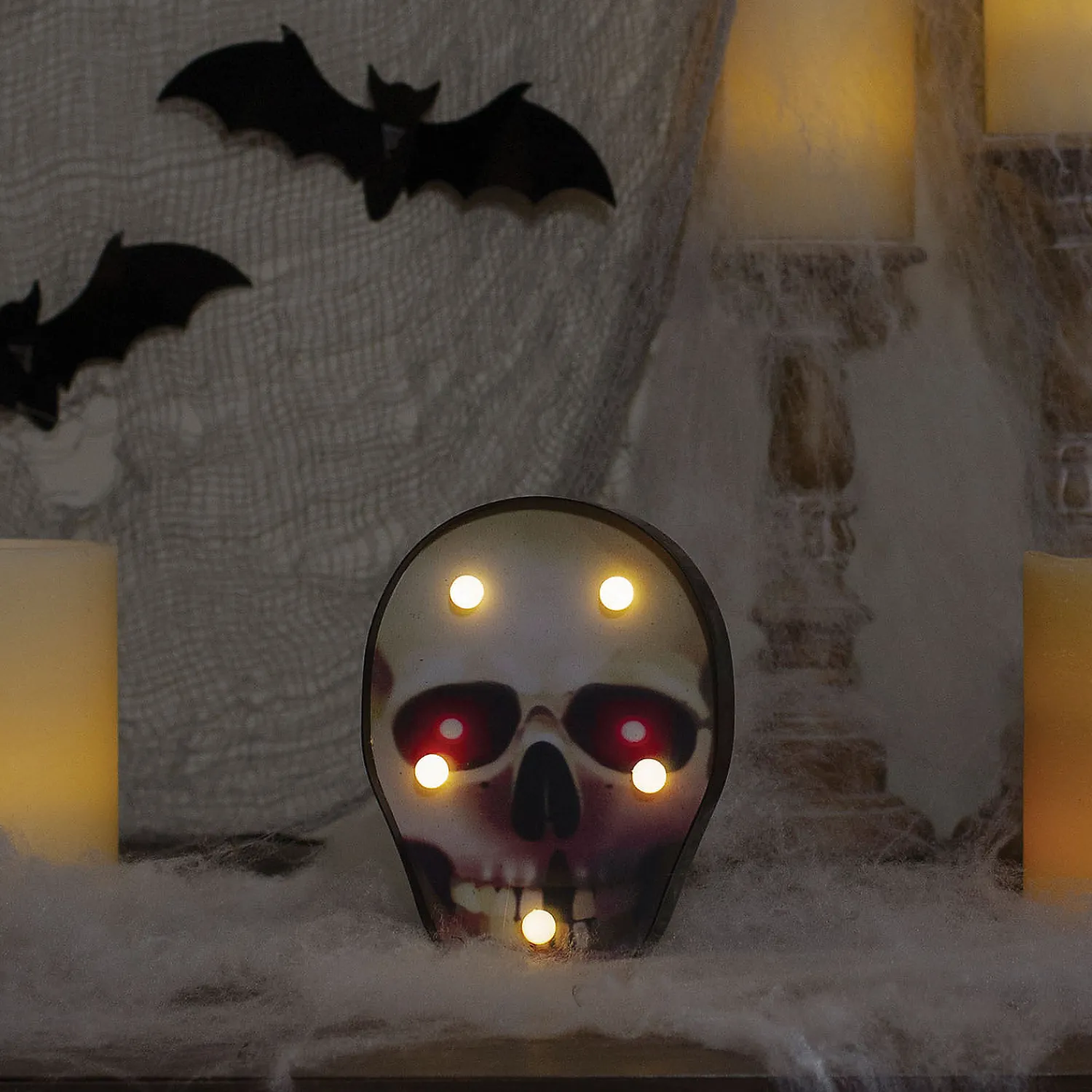 northlight__lighted_black_1.webp Northlight 7" Lighted Black And Red Skull Halloween Decoration<Oriental Trading Clearance