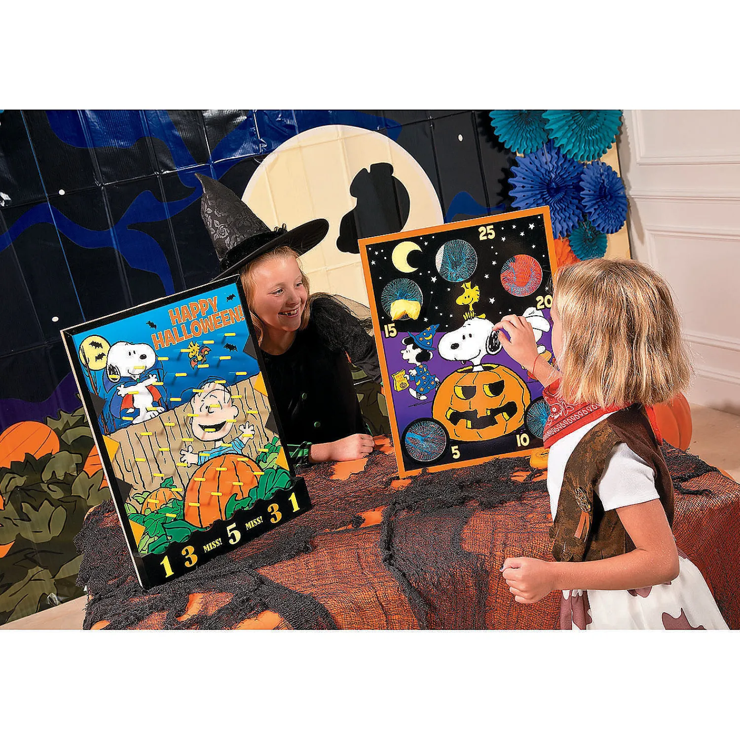 peanuts_halloween_bean_ba_1.webp Peanuts® Halloween Bean Bag Toss Game<Oriental Trading New