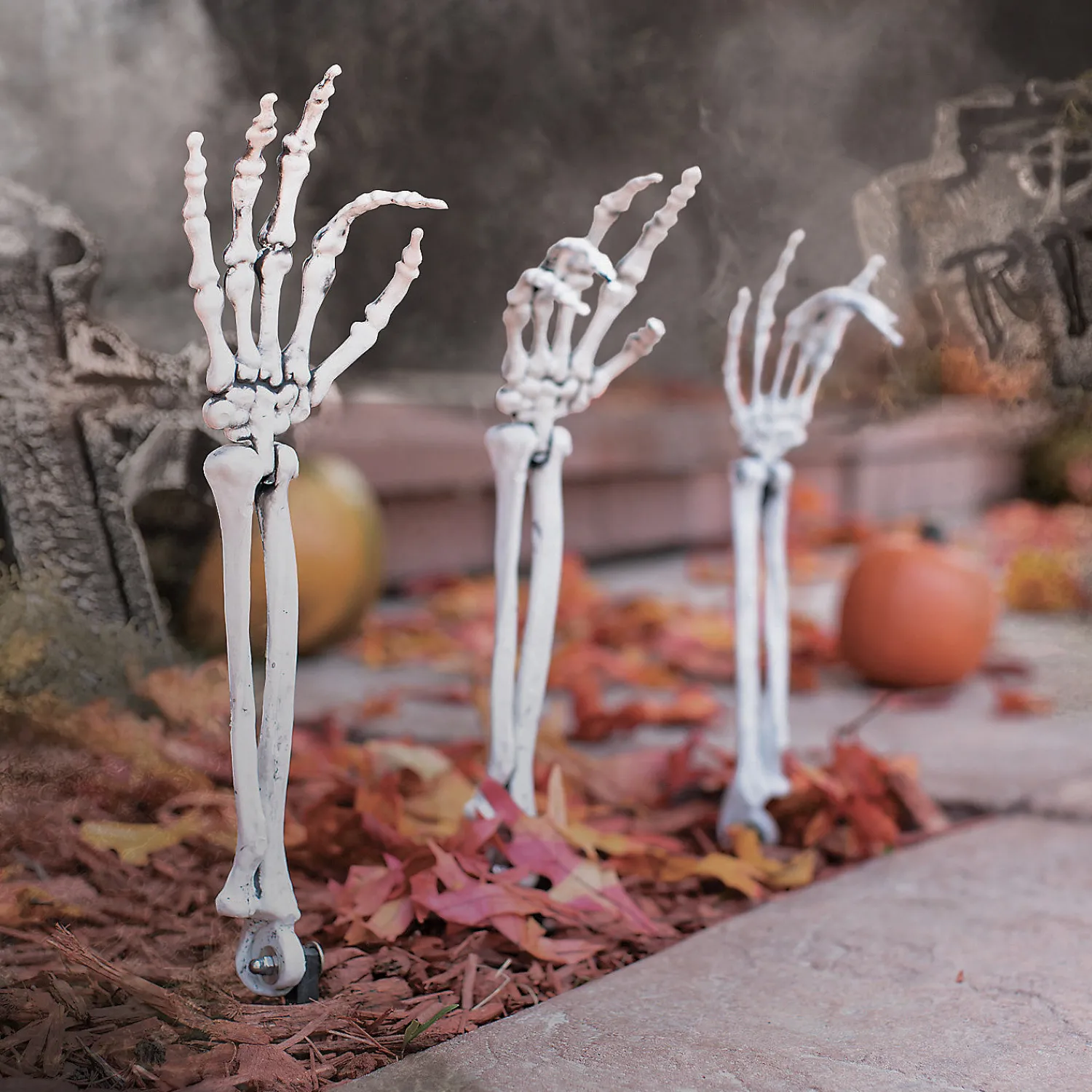 skeleton_hand_groundbreak_0.webp Skeleton Hand Groundbreaker Halloween Decorations<Oriental Trading Hot