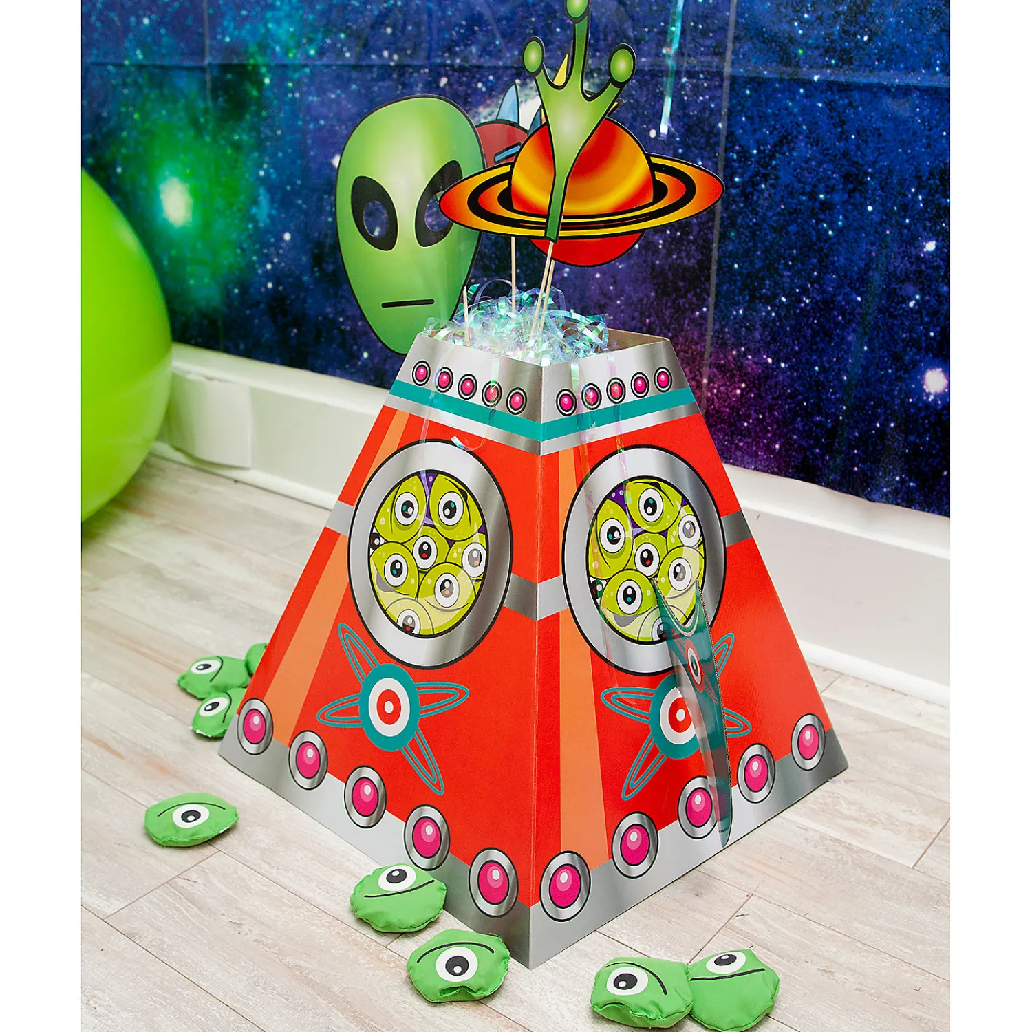 space_rocketship_toss_gam_2.webp Oriental Trading Bean Bag & Ring Toss*Space Rocketship Toss Game