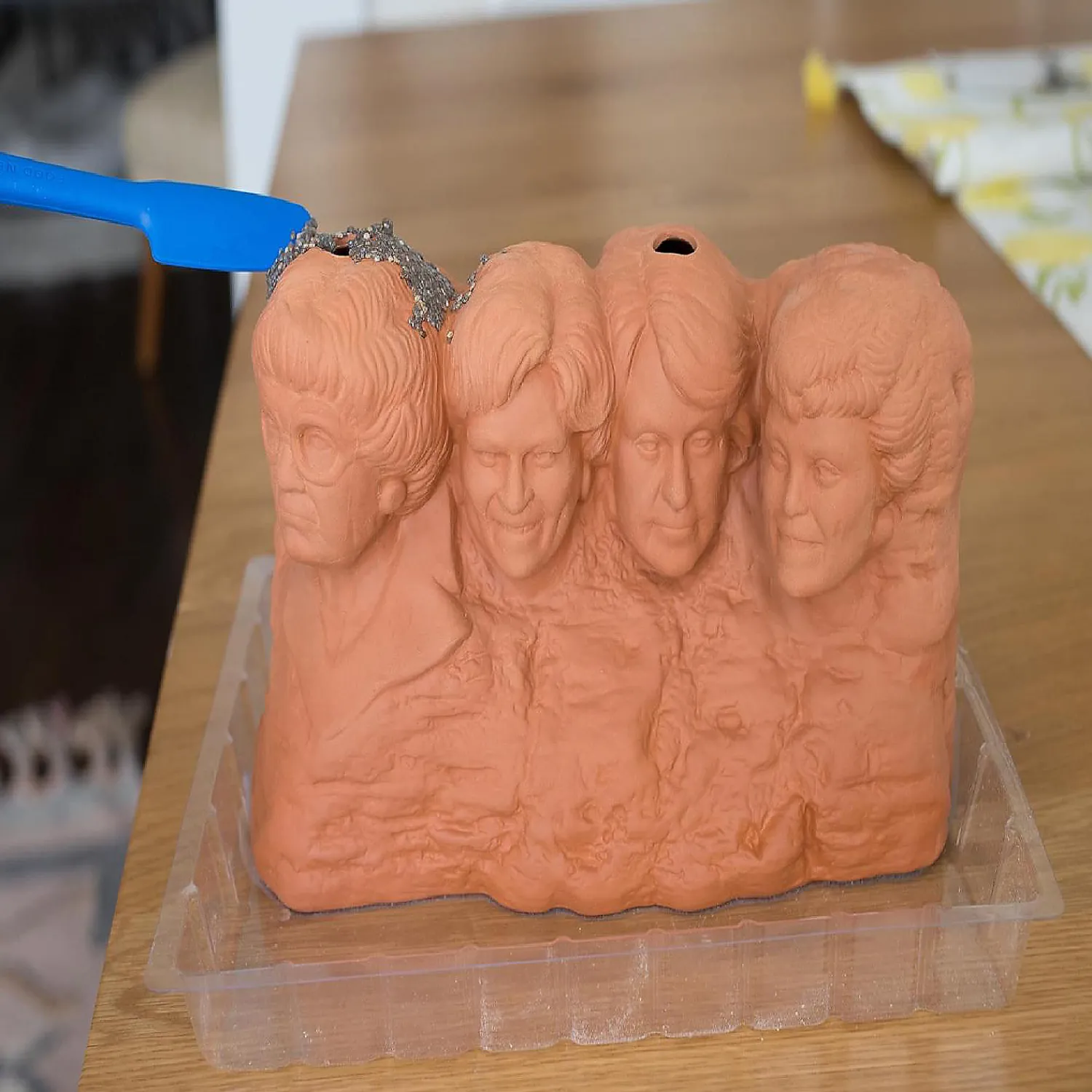 the_golden_girls_rushmore_2.webp Oriental Trading Character Toys*The Golden Girls Rushmore Chia Pet Decorative Planter Toynk Exclusive