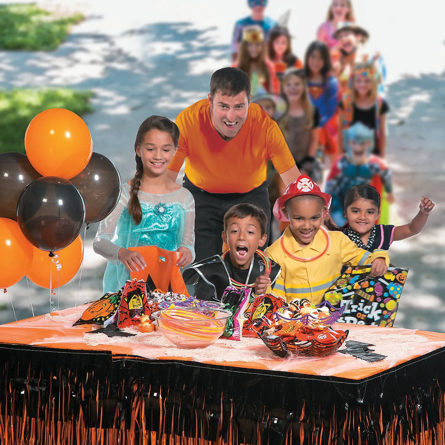 tiered_halloween_fringe_p_1.webp Tiered Halloween Fringe Plastic Table Skirt<Oriental Trading Store