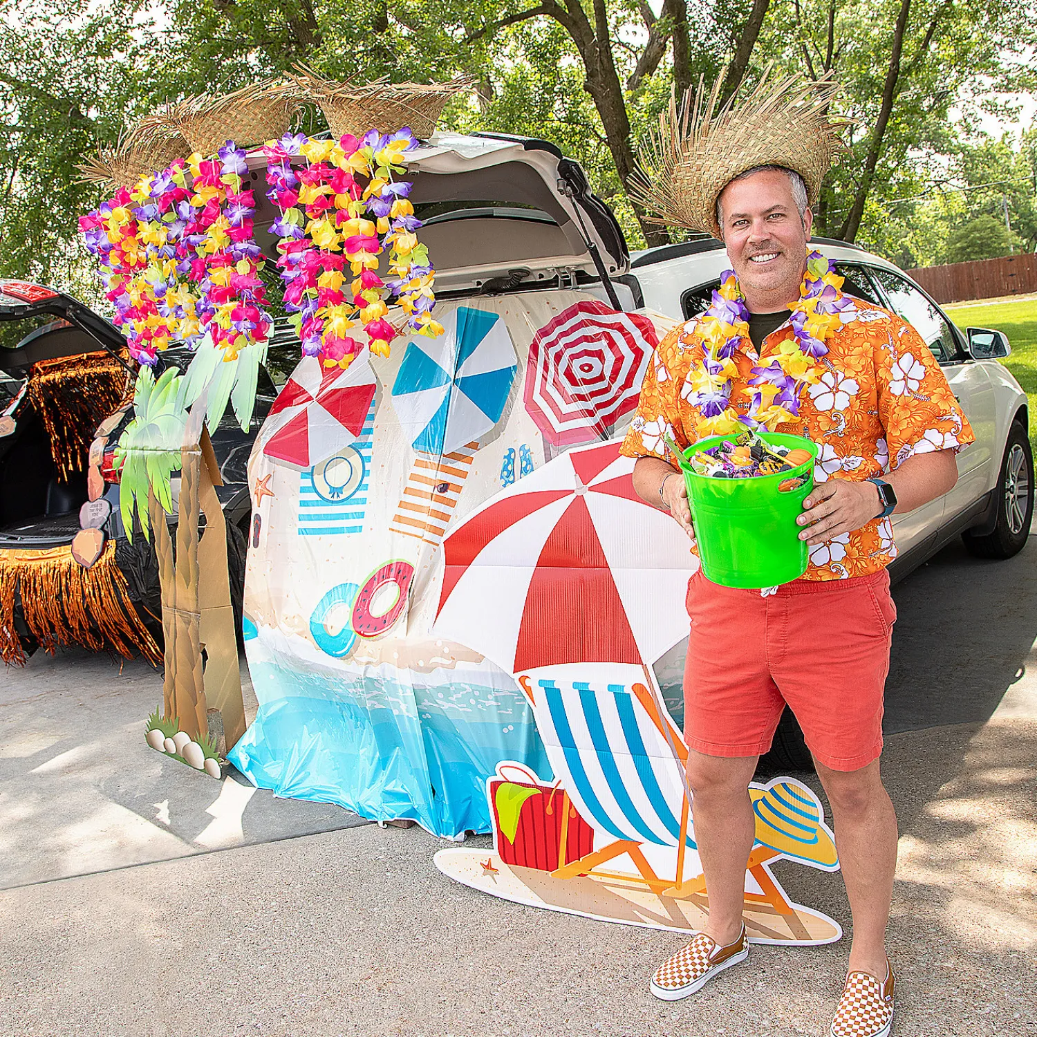 tropical_trunkortreat_dec_1.webp Tropical Trunk-Or-Treat Decorating Kit - 27 Pc.<Oriental Trading Cheap