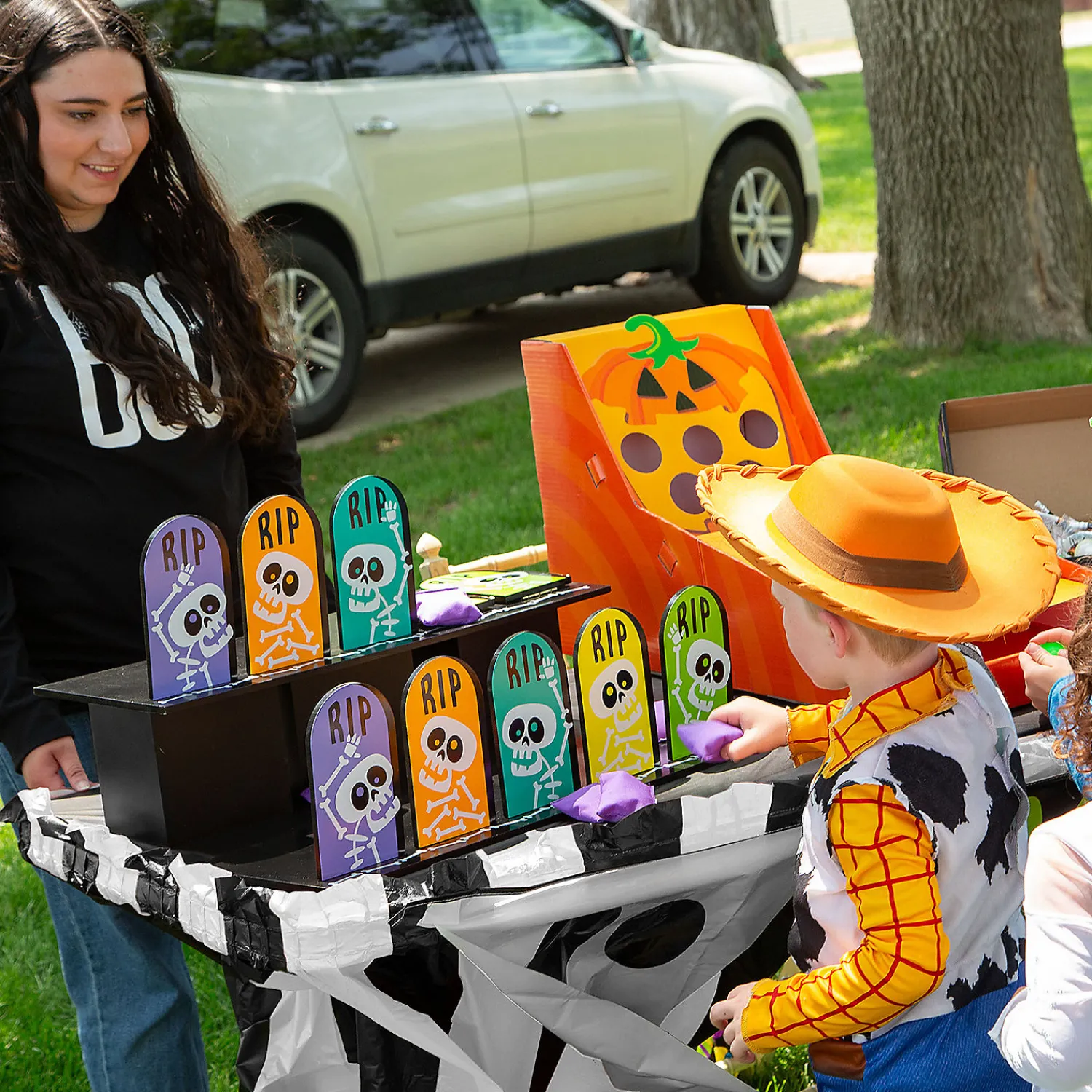 trunkortreat_games_statio_2.webp Trunk-Or-Treat Games Station - 119 Pc.<Oriental Trading Discount