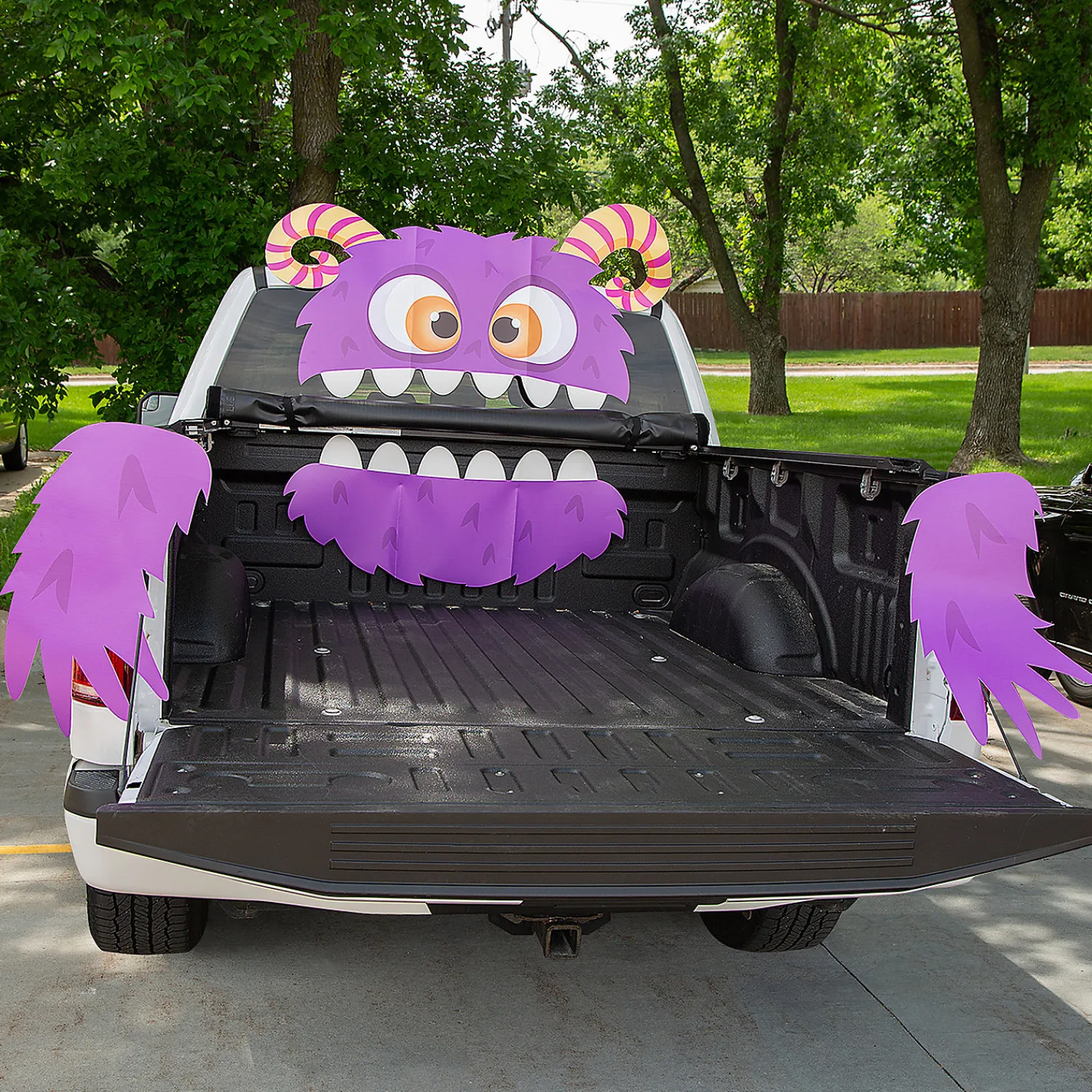 value_purple_monster_trun_0.webp Value Purple Monster Trunk-Or-Treat Decorating Kit - 6 Pc.<Oriental Trading Sale