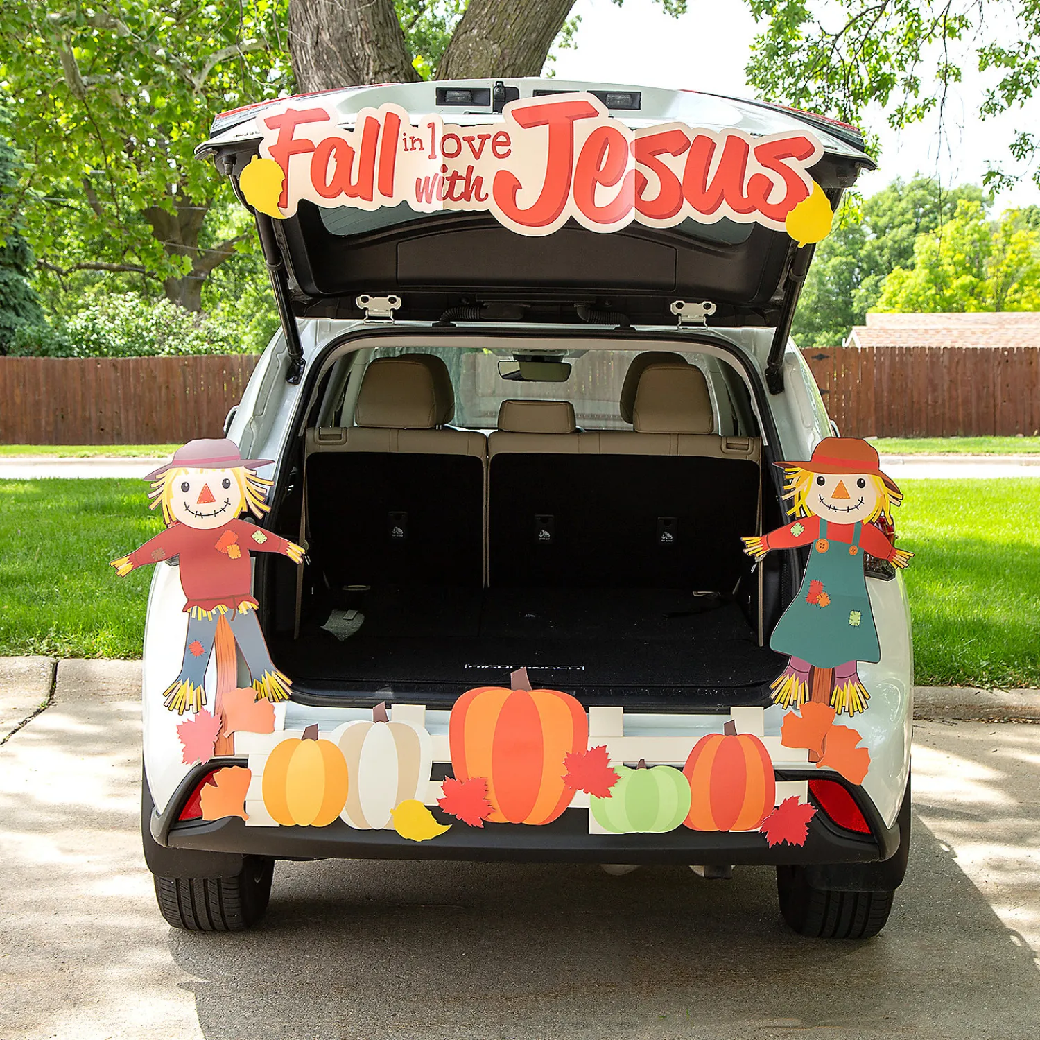 value_religious_scarecrow_0.webp Value Religious Scarecrow Trunk-Or-Treat Decorating Kit - 17 Pc.<Oriental Trading Store
