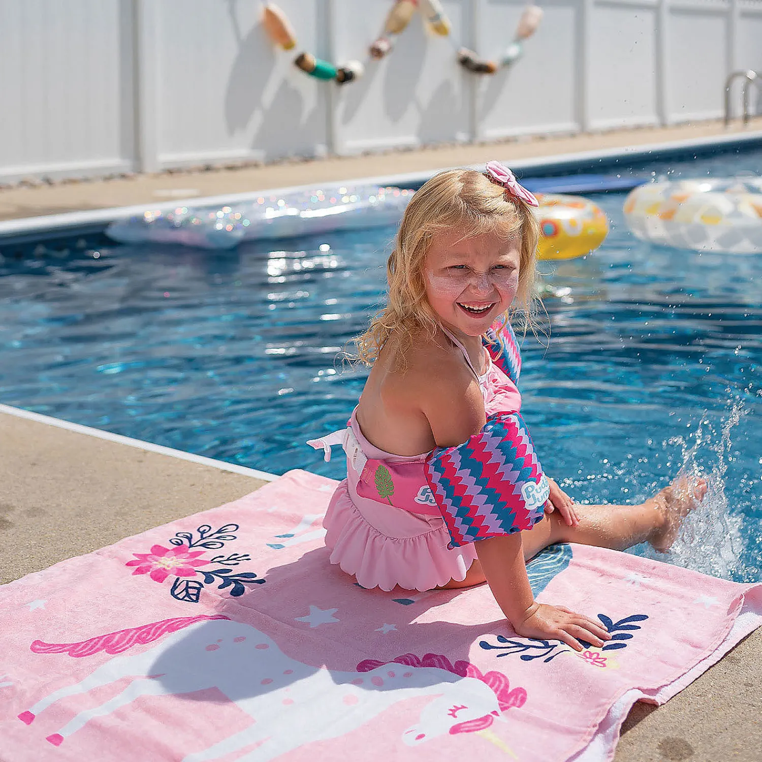 wildkin_magical_unicorns__4.webp Wildkin Magical Unicorns 100% Cotton Beach Towel<Oriental Trading Best